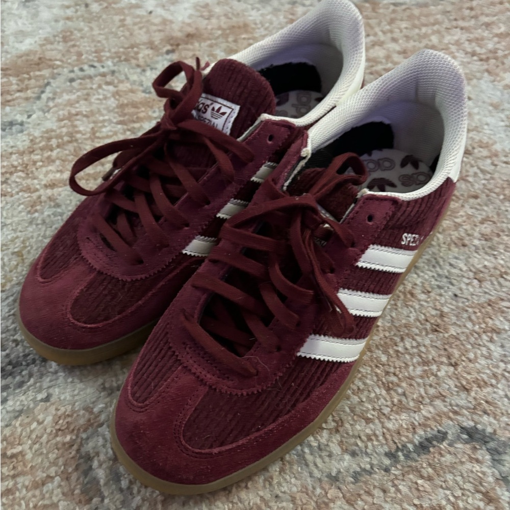 Adidas Handball Spezial burgundy, size 7 W